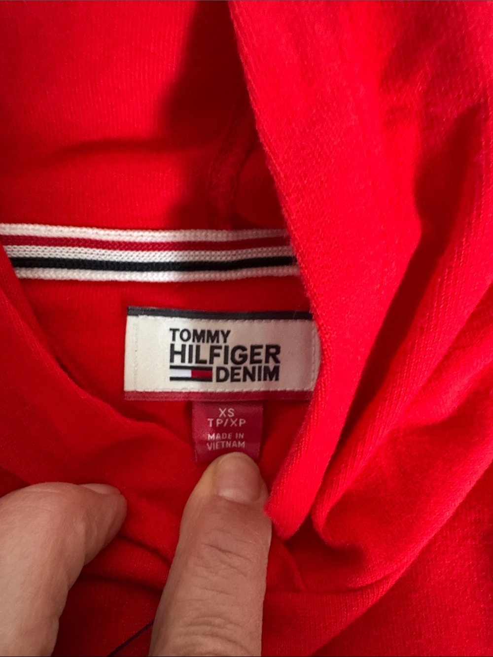 NWT Tommy Hilfiger Vibrant Red Pullover Hoodie with Tag - Picture 3 of 4